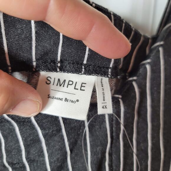 Simple Suzanne Betro Sleeveless V-Neck Jumpsuit Striped Black/White Size 4X - Picture 4 of 6